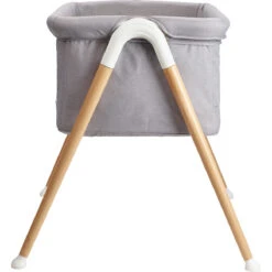 Babygo Goodnight Grey Wieg 4361 13 Babygo Goodnight Grey Wieg 4361 -BabyGo Verkoopwinkel babygo goodnight grey wieg aan bed 3