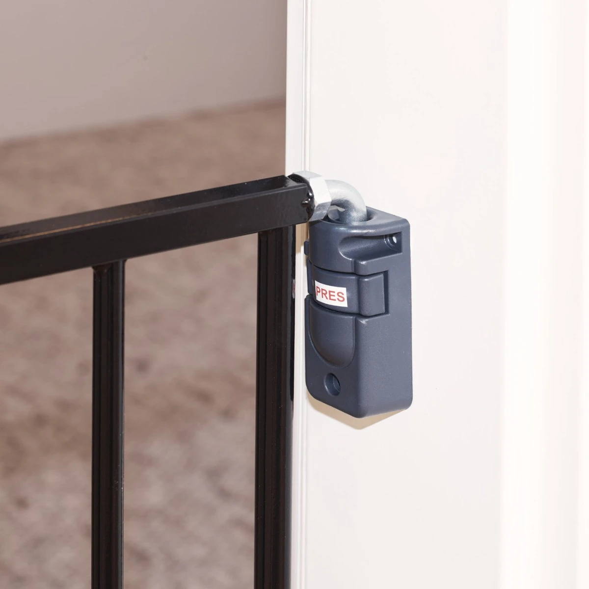 Babygo Safety BabySecure Wallfix Black Traphek 4062 6 Babygo Safety BabySecure Wallfix Black Traphek 4062 - Afbeelding 4